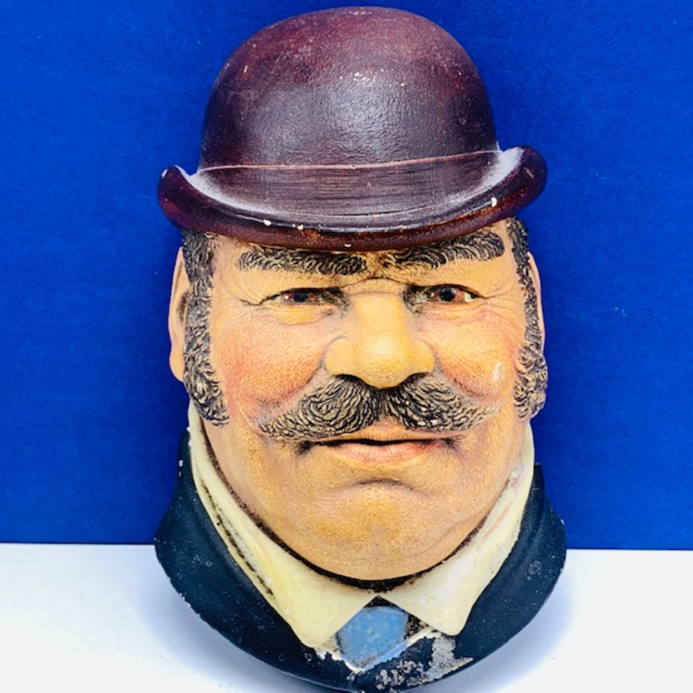 Bosson Chalkware Dr Watson Sherlock Holmes decor